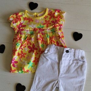 Calvin Klein | Capris and Flower Shirt